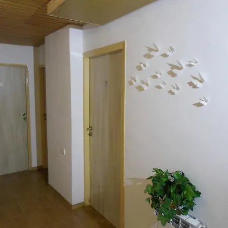 Gosciniec Nad Jarem Bed and Breakfast *