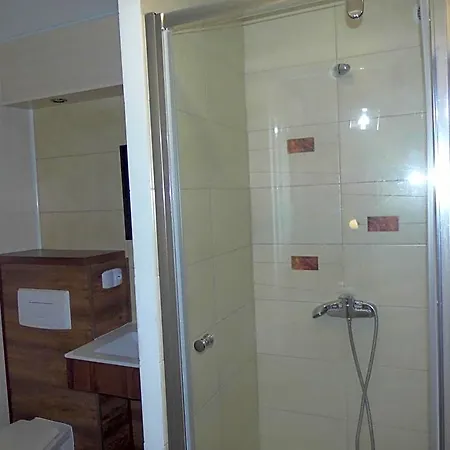 Gosciniec Nad Jarem 3* Gołdap