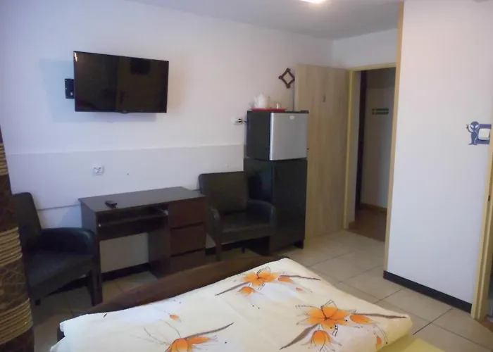 Gosciniec Nad Jarem Отель типа 